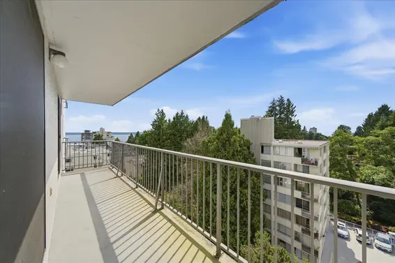 802 1745 Esquimalt Avenue, West Vancouver For Sale - image 11
