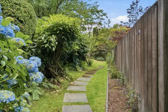 802 1745 Esquimalt Avenue, West Vancouver For Sale - image 33