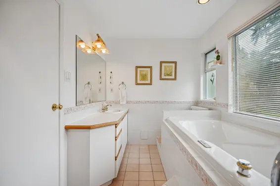 1089 Kilmer Road, North Vancouver For Sale - image 25