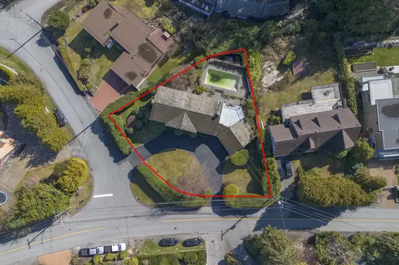 588 St. Andrews Place, West Vancouver For Sale - image 40
