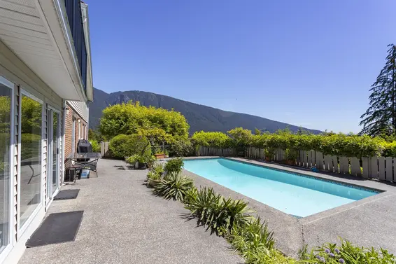 588 St. Andrews Place, West Vancouver For Sale - image 5