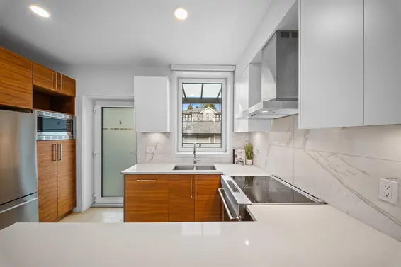 28 720 East 3rd Street, North Vancouver For Sale - image 10