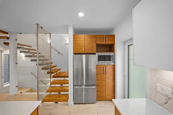 28 720 East 3rd Street, North Vancouver For Sale - image 12