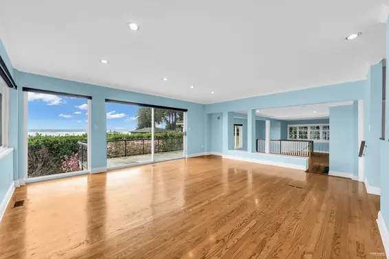 2558 Mathers Avenue, West Vancouver For Sale - image 7