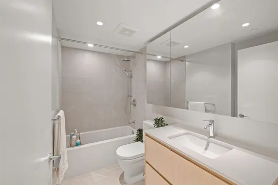 611 1500 Fern Street, North Vancouver For Sale - image 16