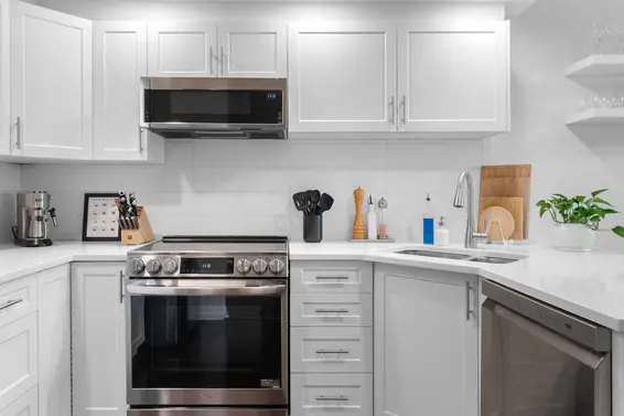 204 3151 Woodbine Drive, North Vancouver For Sale - image 11