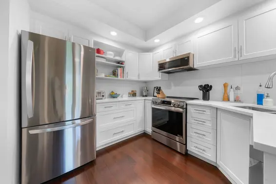 204 3151 Woodbine Drive, North Vancouver For Sale - image 12
