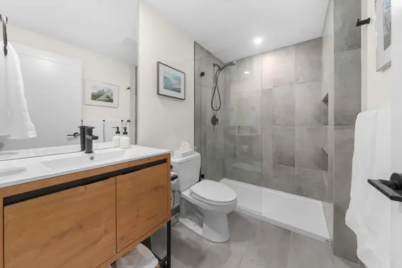 204 3151 Woodbine Drive, North Vancouver For Sale - image 25