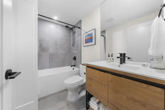 204 3151 Woodbine Drive, North Vancouver For Sale - image 28
