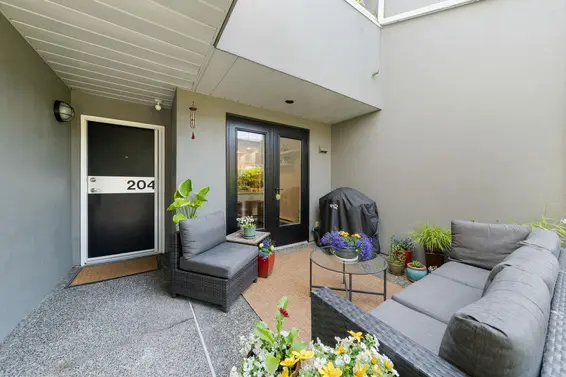 204 3151 Woodbine Drive, North Vancouver For Sale - image 30