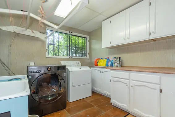 759 Vinedale Road, North Vancouver For Sale - image 29