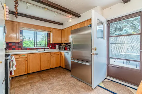 759 Vinedale Road, North Vancouver For Sale - image 8