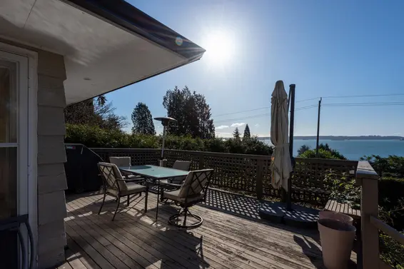 3332 Mathers Avenue, West Vancouver For Sale - image 2