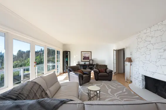 3332 Mathers Avenue, West Vancouver For Sale - image 7