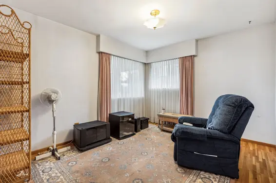 2575 Queens Avenue, West Vancouver For Sale - image 22