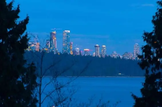 457 Hillcrest Street, West Vancouver For Sale - image 3