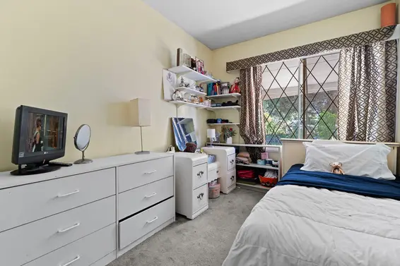 1454 Sowden Street, North Vancouver For Sale - image 29