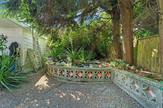 1454 Sowden Street, North Vancouver For Sale - image 32