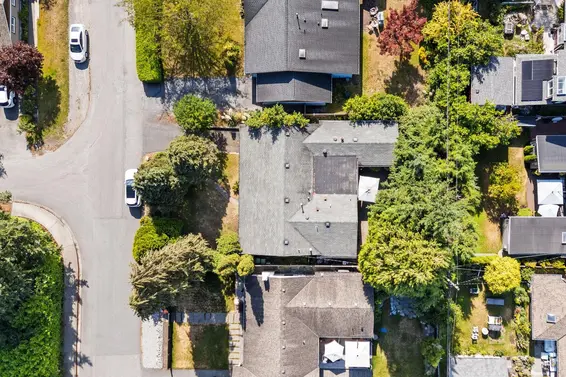 1454 Sowden Street, North Vancouver For Sale - image 37