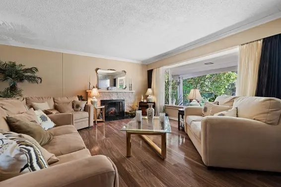 1454 Sowden Street, North Vancouver For Sale - image 6
