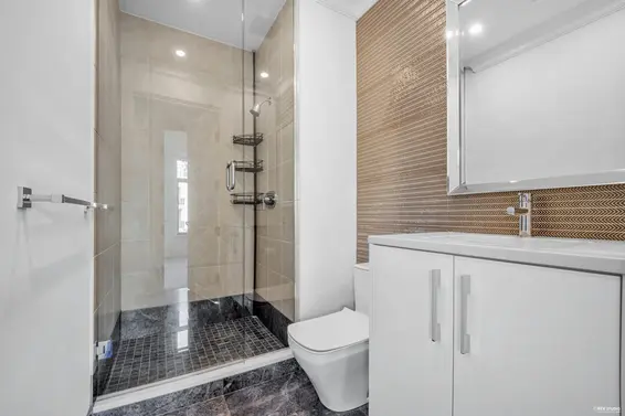 303 568 Waters Edge Crescent, West Vancouver For Sale - image 16