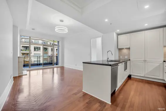 303 568 Waters Edge Crescent, West Vancouver For Sale - image 34