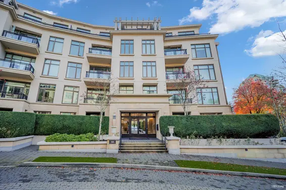 303 568 Waters Edge Crescent, West Vancouver For Sale - image 39