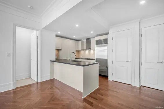 303 568 Waters Edge Crescent, West Vancouver For Sale - image 5