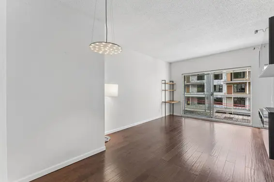 304 827 West 16th Street, North Vancouver For Sale - image 3