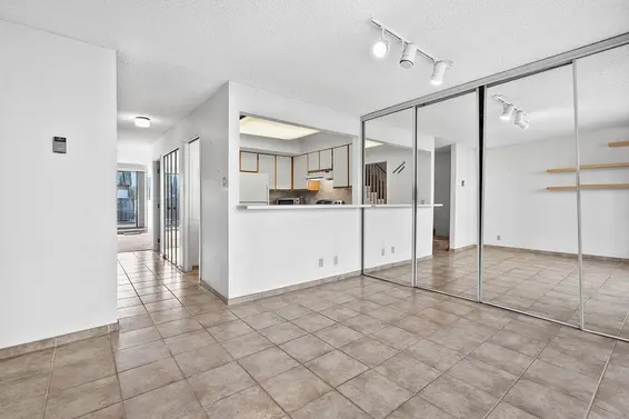 1465 Clyde Avenue, West Vancouver For Sale - image 4