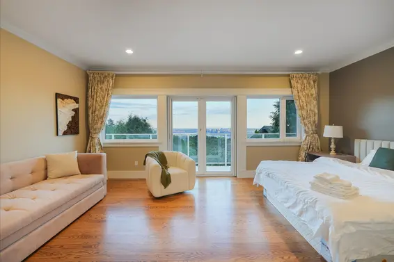 1371 Burnside Road, West Vancouver For Sale - image 18