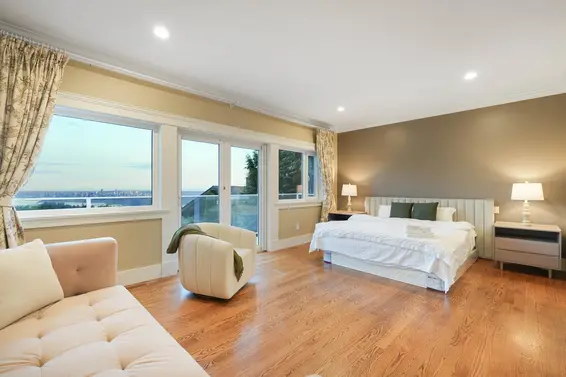 1371 Burnside Road, West Vancouver For Sale - image 19