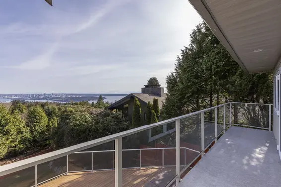 1371 Burnside Road, West Vancouver For Sale - image 20