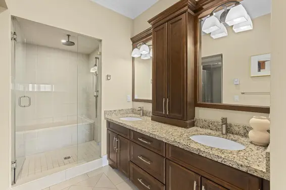 1371 Burnside Road, West Vancouver For Sale - image 22