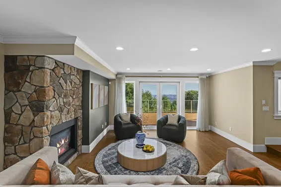 1371 Burnside Road, West Vancouver For Sale - image 25