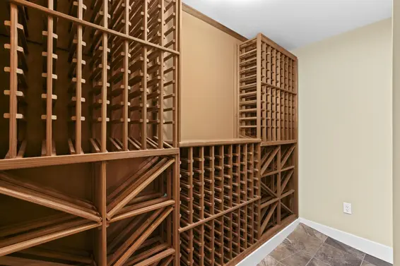 1371 Burnside Road, West Vancouver For Sale - image 26