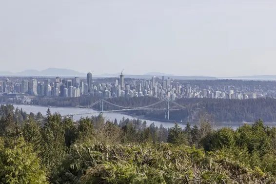 1371 Burnside Road, West Vancouver For Sale - image 37