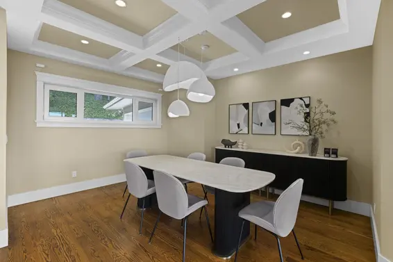 1371 Burnside Road, West Vancouver For Sale - image 7