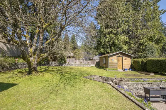 646 East Windsor Road, North Vancouver For Sale - image 3