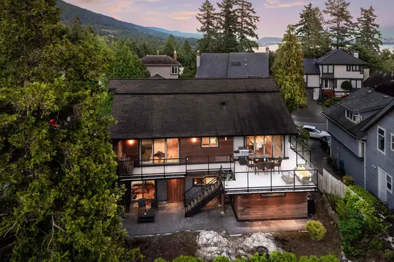4786 Meadfeild Court, West Vancouver For Sale - image 16