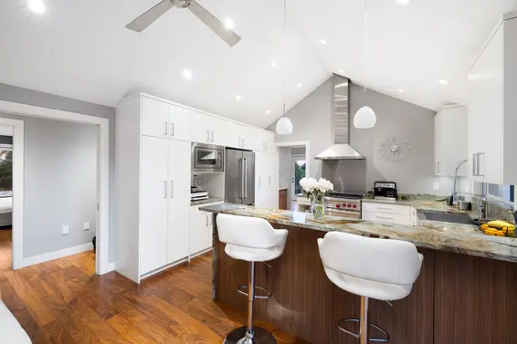 4786 Meadfeild Court, West Vancouver For Sale - image 18