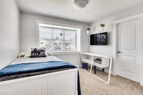 738 East 13th Street, North Vancouver For Sale - image 16