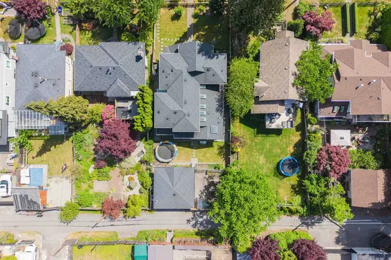 738 East 13th Street, North Vancouver For Sale - image 27
