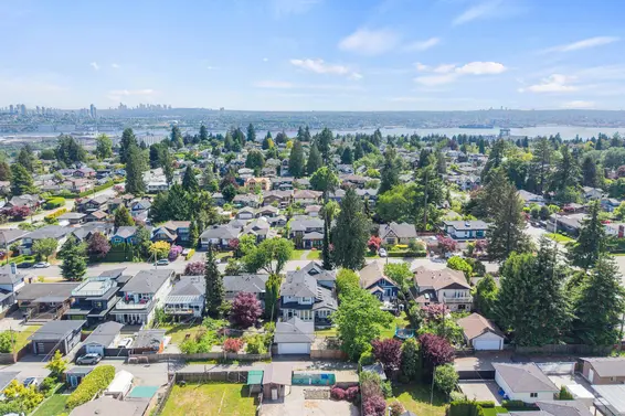 738 East 13th Street, North Vancouver For Sale - image 28