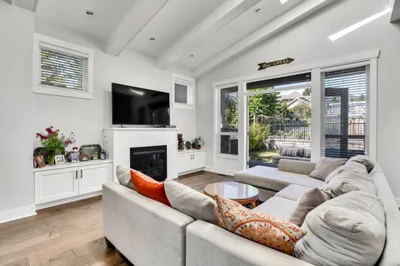 738 East 13th Street, North Vancouver For Sale - image 7