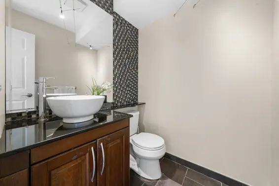 2 460 West 6th Street, North Vancouver For Sale - image 16