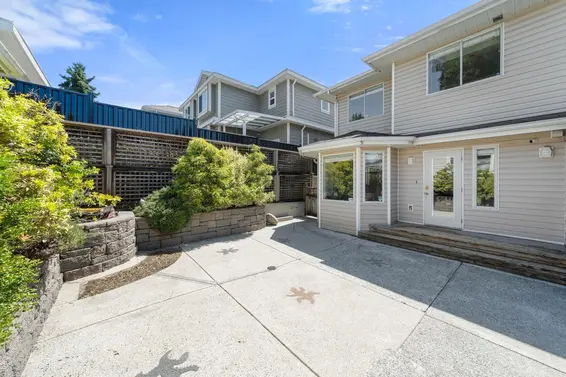 2 460 West 6th Street, North Vancouver For Sale - image 28