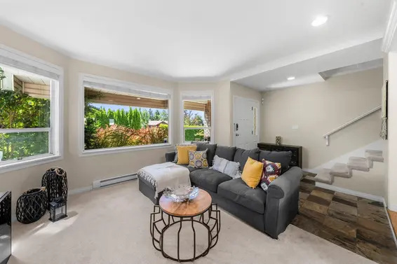 2 460 West 6th Street, North Vancouver For Sale - image 6