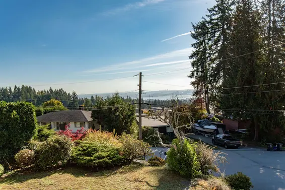 472 Crestwood Avenue, North Vancouver For Sale - image 28