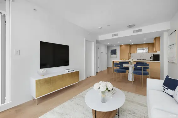 2101 125 East 14th Street, North Vancouver For Sale - image 3
